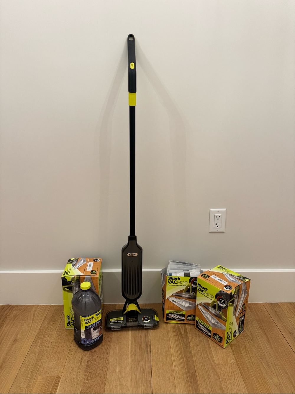 Shark VACMOP VM252 Cordless Vacuum Mop + Extra Pads & Cleaner No Charger